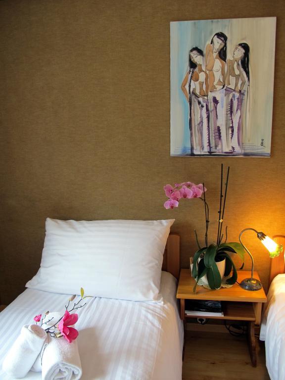 Hotel Restaurant L'Escale เวอร์บิเอร์ ภายนอก รูปภาพ